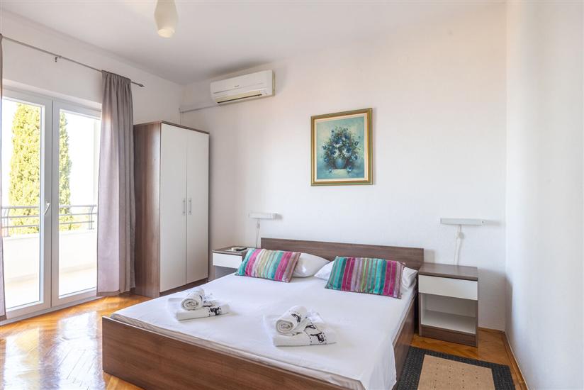 Apartment A2, for 5 persons