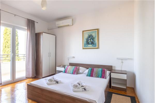 Apartment A2, for 5 persons