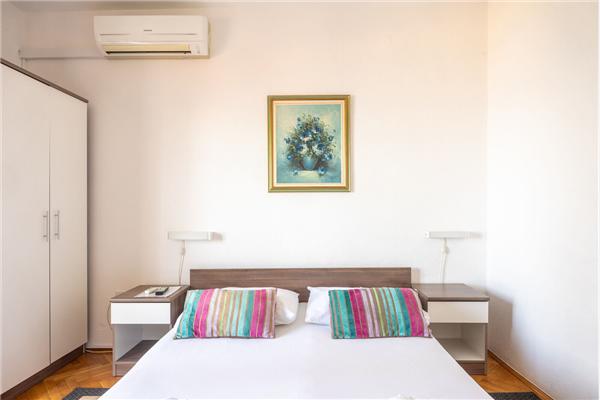 Apartment A2, for 5 persons