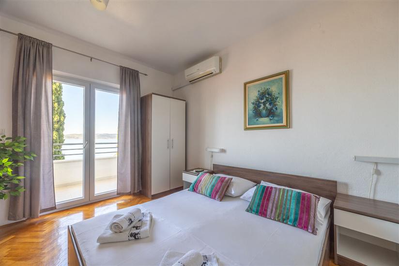 Apartment A2, for 5 persons