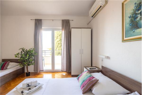 Apartment A2, for 5 persons