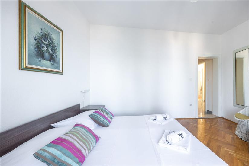 Apartment A2, for 5 persons