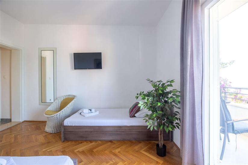 Apartment A2, for 5 persons