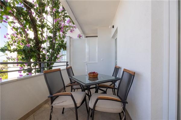 Apartment A4, for 3 persons