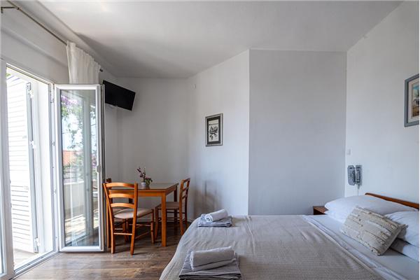 Apartment A4, for 3 persons