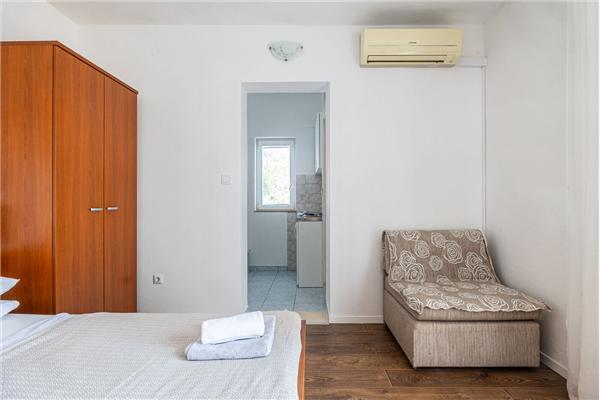 Apartment A4, for 3 persons