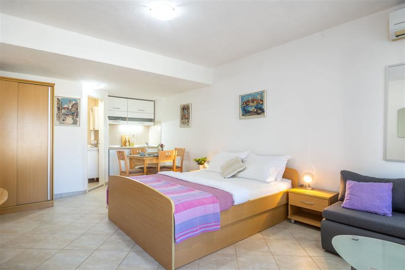 Apartment A5, for 3 persons