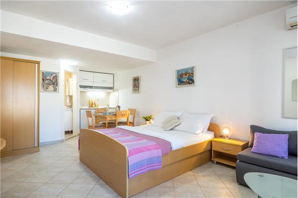 Apartment A5, for 3 persons