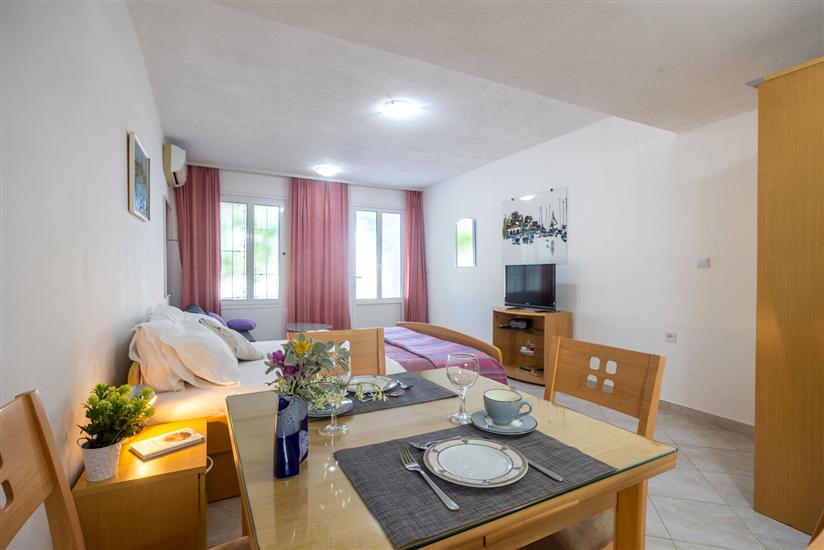 Apartment A5, for 3 persons