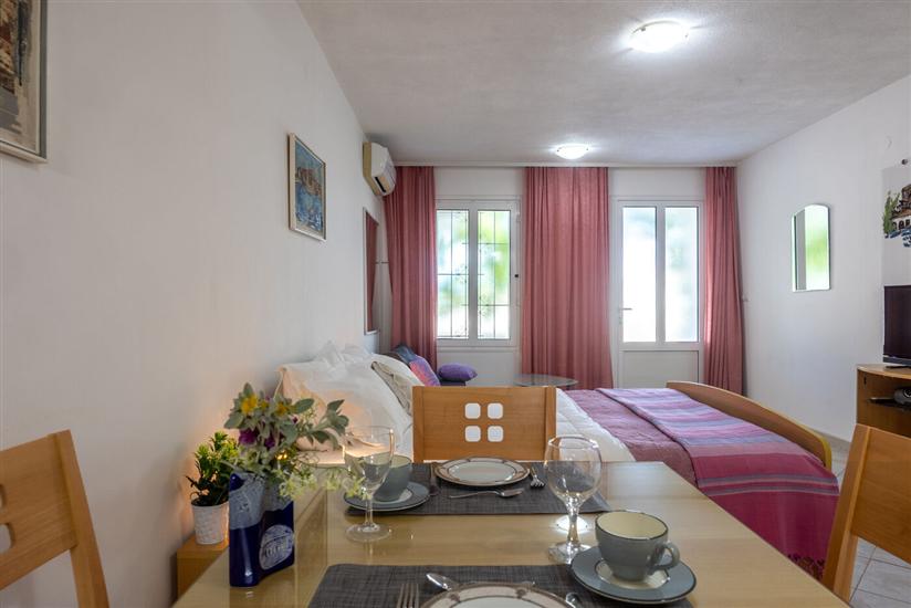 Apartment A5, for 3 persons