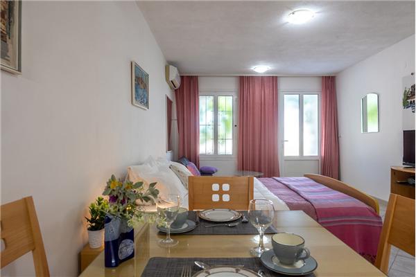 Apartment A5, for 3 persons