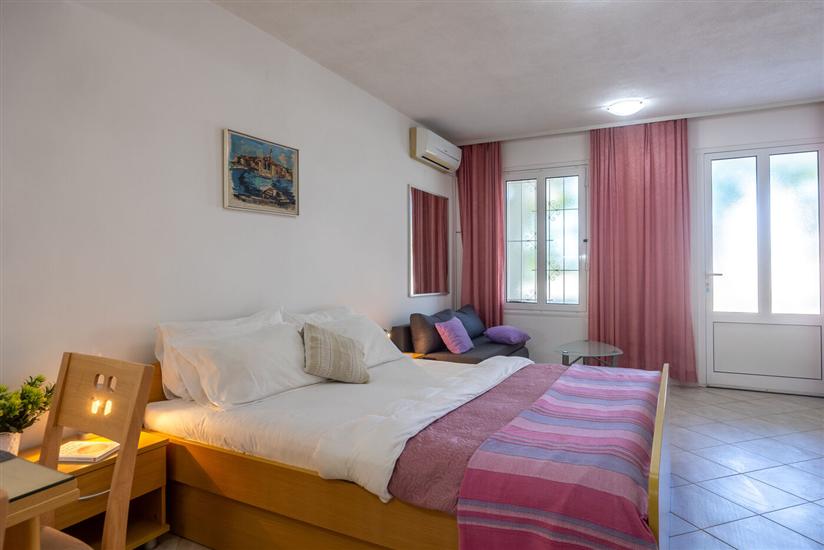 Apartment A5, for 3 persons