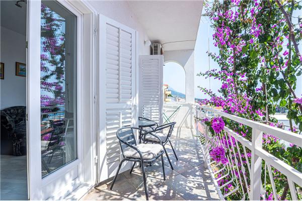 Apartment A6, for 4 persons