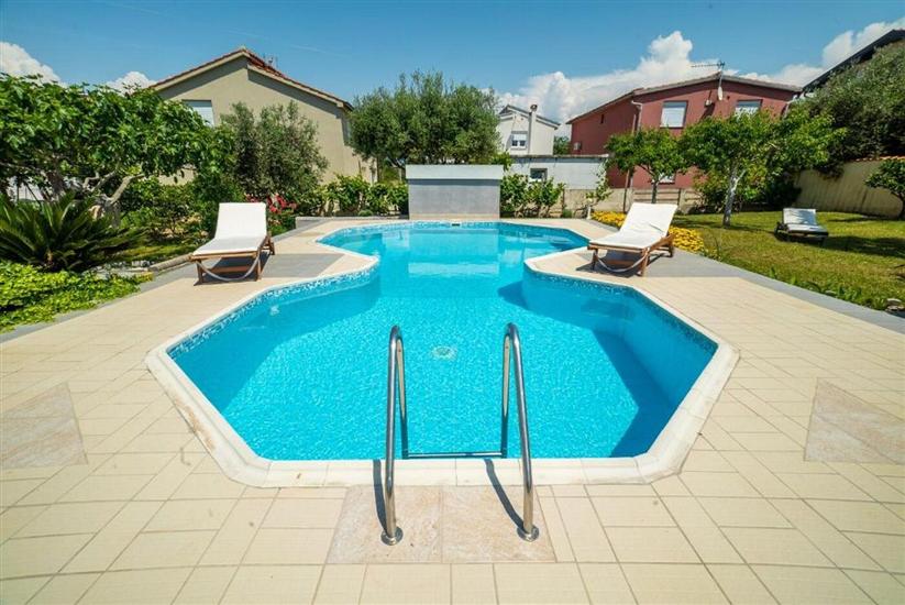 Villa Jelena Vir near beach