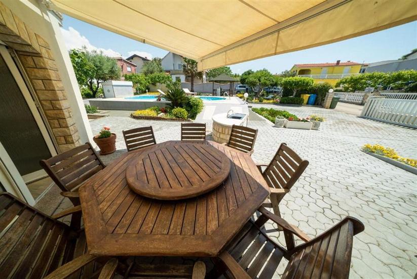 Villa Jelena Vir near beach