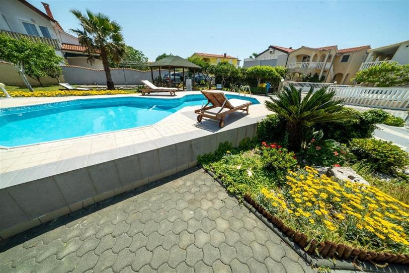 Villa Jelena Vir near beach