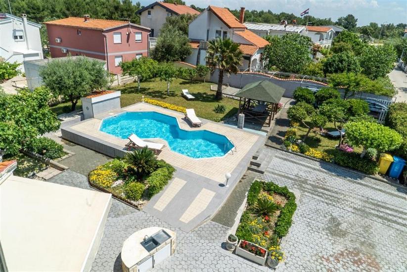 Villa Jelena Vir near beach