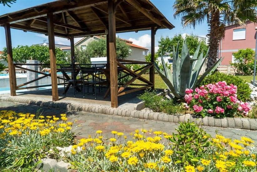 Villa Jelena Vir near beach