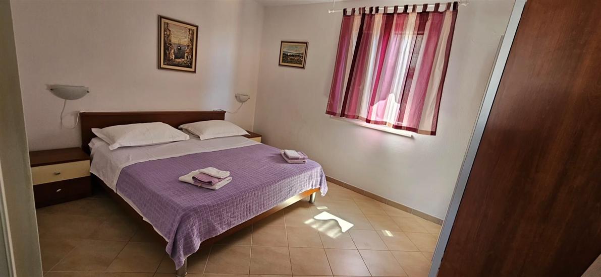 Apartment A1, for 5 persons