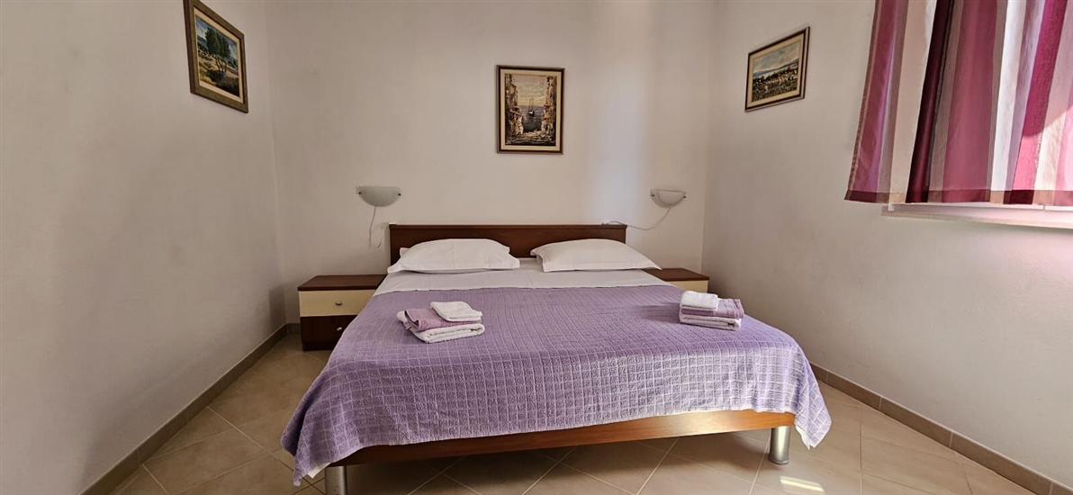 Apartment A1, for 5 persons