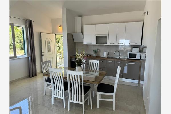 Apartment A2, for 5 persons