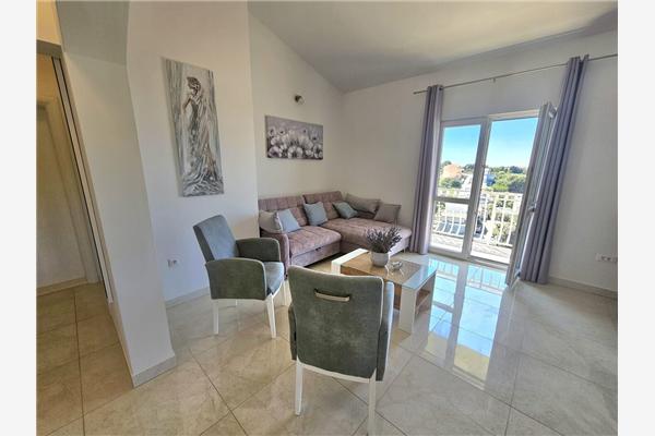 Apartment A2, for 5 persons