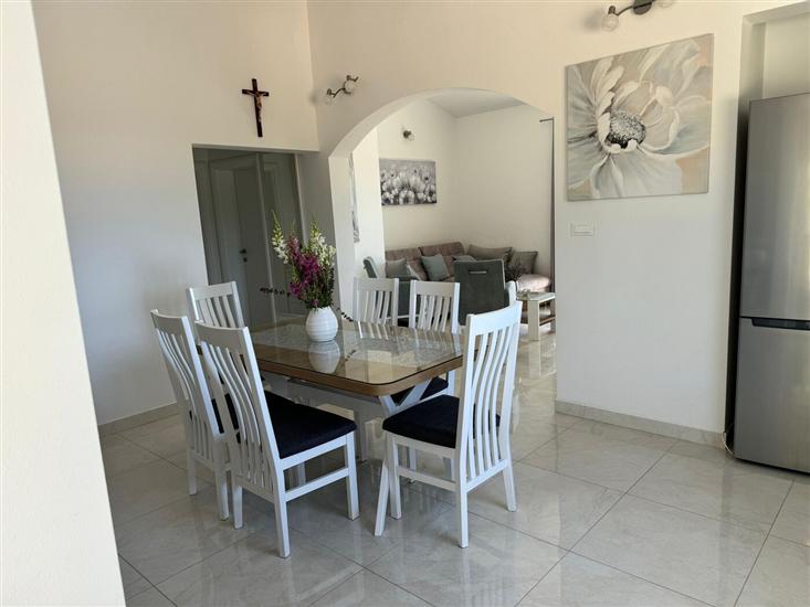 Apartment A2, for 5 persons