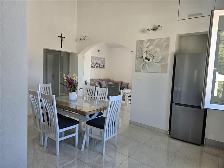 Apartment A2, for 5 persons