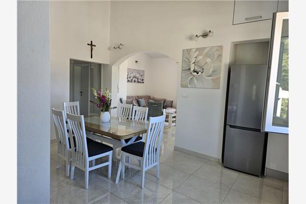 Apartment A2, for 5 persons