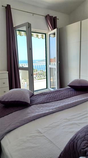 Apartment A2, for 5 persons