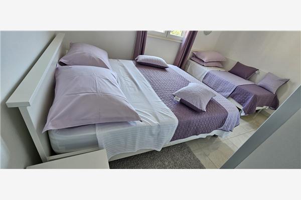 Apartment A2, for 5 persons