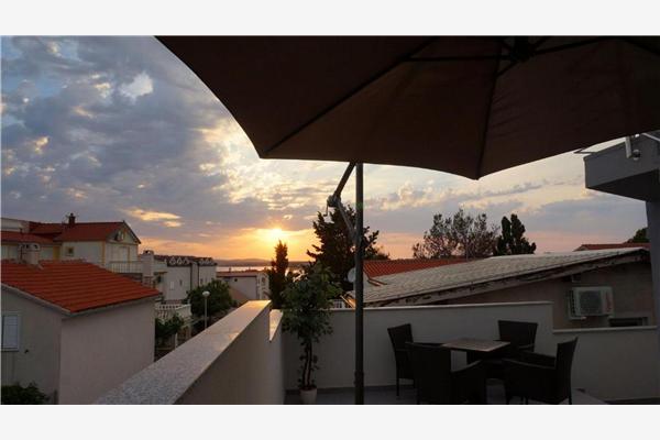 House K1, for 12 persons