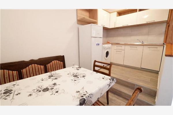 House K1, for 12 persons