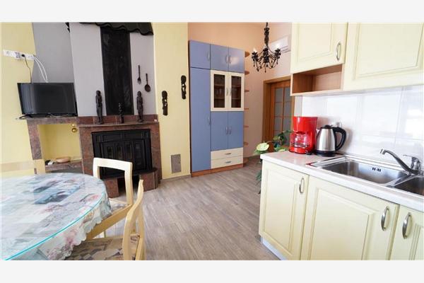 House K1, for 12 persons