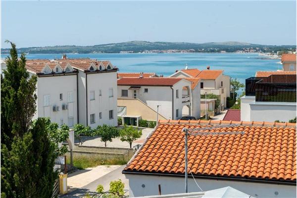 House K1, for 12 persons