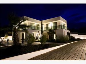 Villa Olynthia , Size 237.00 m2, Accommodation with pool, Airline distance to the sea 100 m