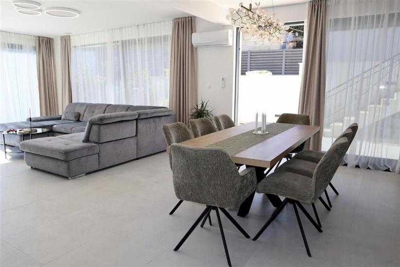 House K1, for 8 persons