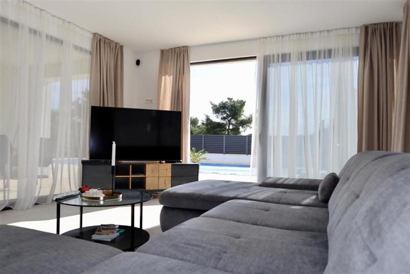 House K1, for 8 persons