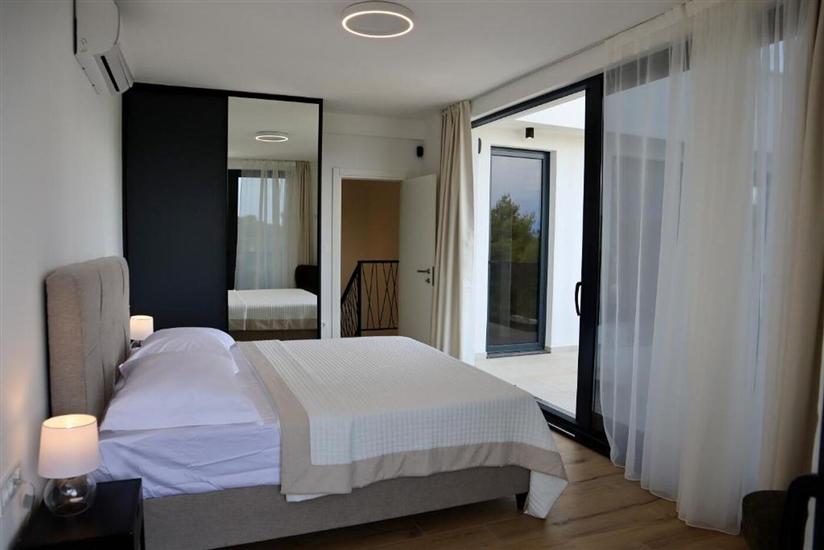 House K1, for 8 persons