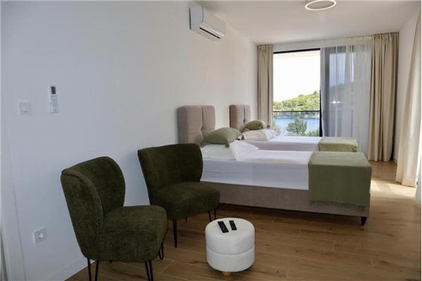 House K1, for 8 persons