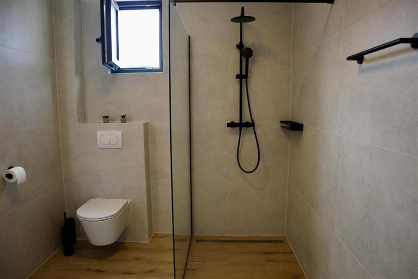 House K1, for 8 persons