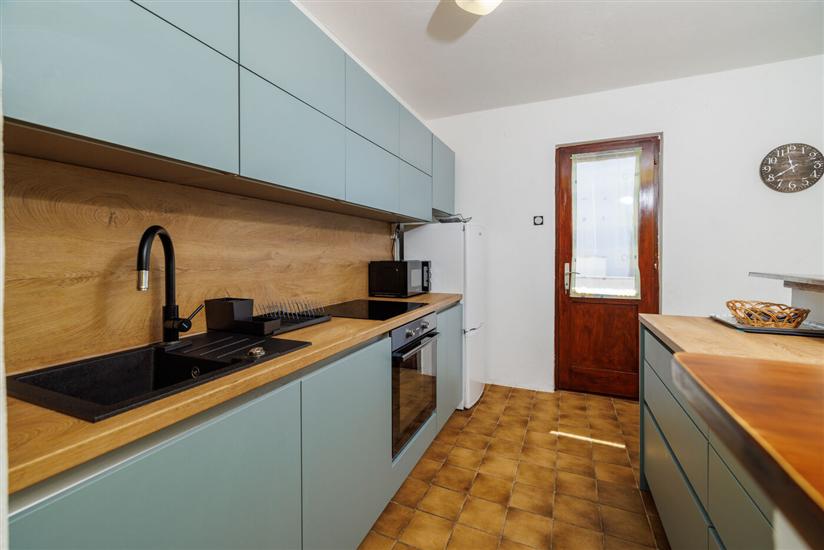 Apartment A1, for 6 persons