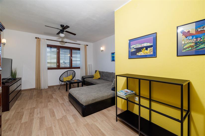 Apartment A1, for 6 persons