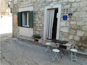 Stone house Split and Trogir riviera,BookAliceFrom 85 €
