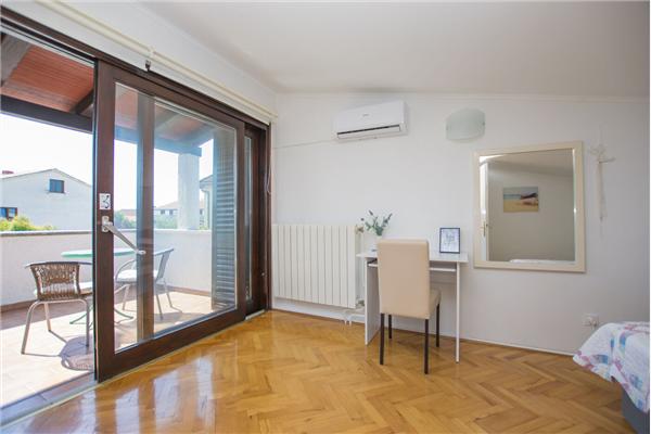 House K1, for 8 persons