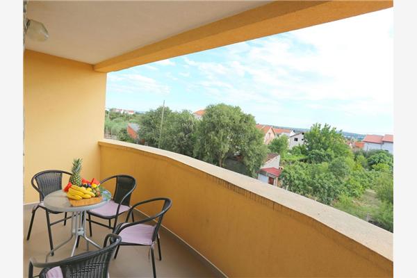 Apartment A1, for 8 persons