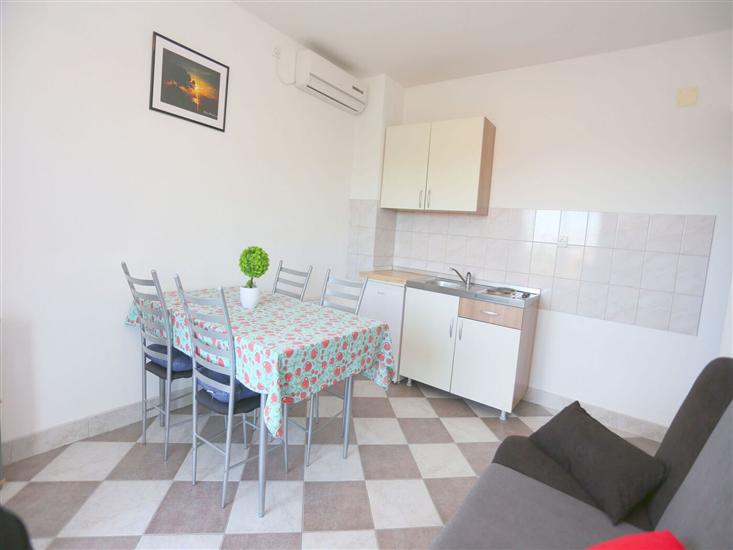 Apartment A1, for 8 persons
