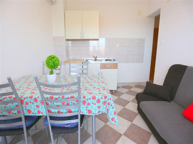 Apartment A1, for 8 persons
