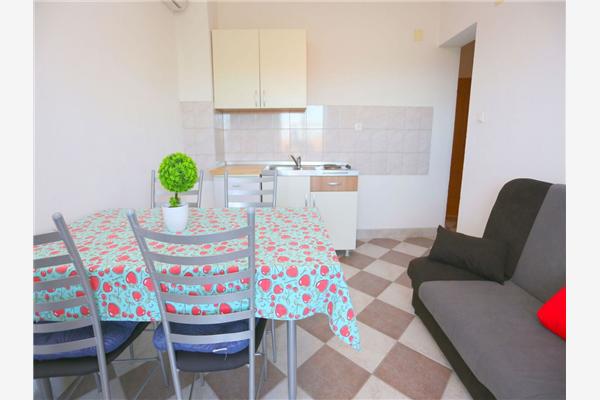 Apartment A1, for 8 persons