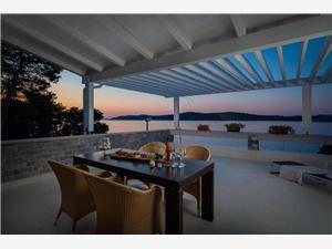 Villa Sibenik Riviera,BookMajesticFrom 1214 €